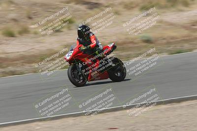 media/Apr-20-2025-AHRMA (Sun) [[393a79c373]]/Race/Group 3/Turn 4b/